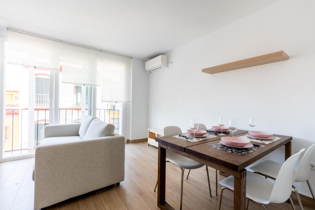 Holi-Rent Pureza Apartment Seville Exterior photo